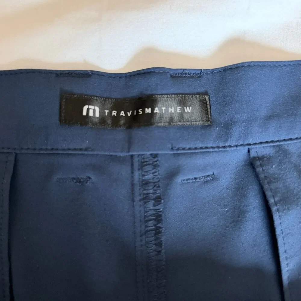 Travis Mathew Golf Shorts Mens 38 Navy Blue Tech Performance Stretch Flat Front